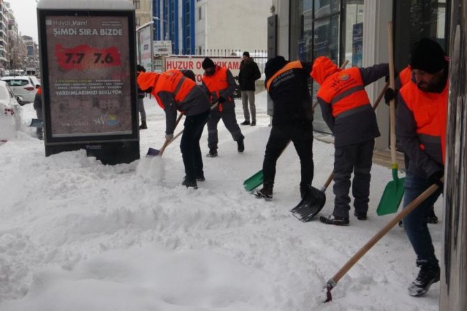 Van’da buruk kar sevinci