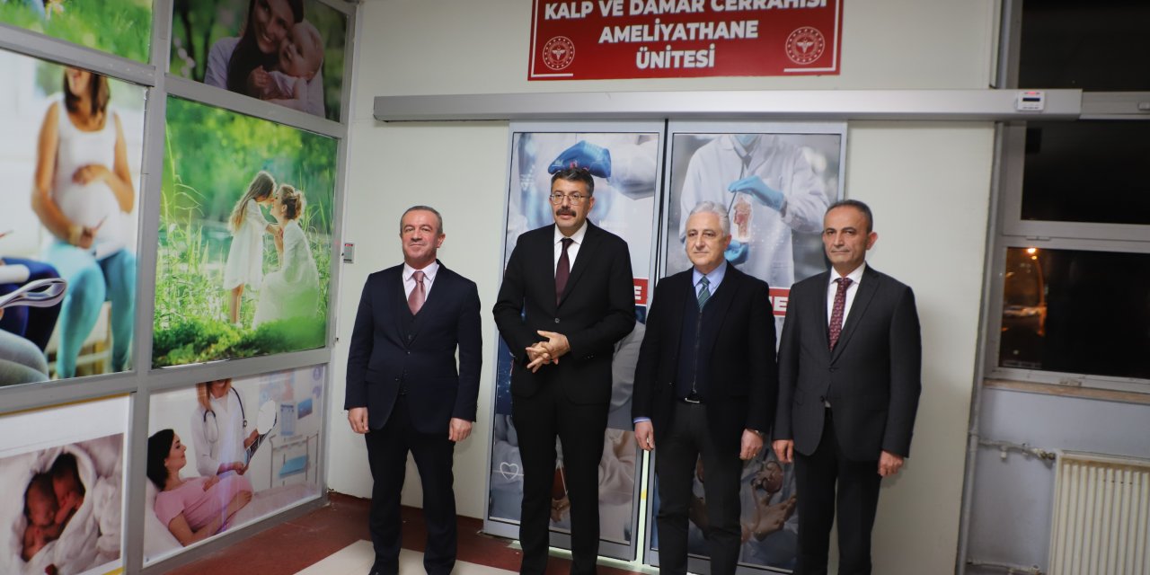 Hakkari'de Bir İlk Vali Ali Çelik Ekibe Böyle Teşekkür Etti 