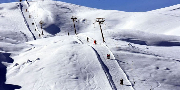 Hakkari Kayak merkezinde kar kalınlığı 78 santimetre