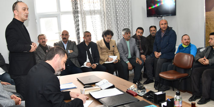 Hakkari'deki STK'lar deprem gündemiyle toplandı
