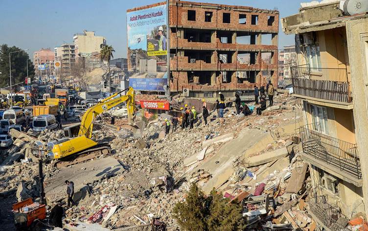 DEPREM 5. GÜNÜNDE - 18 bin 342 kişi hayatını kaybetti