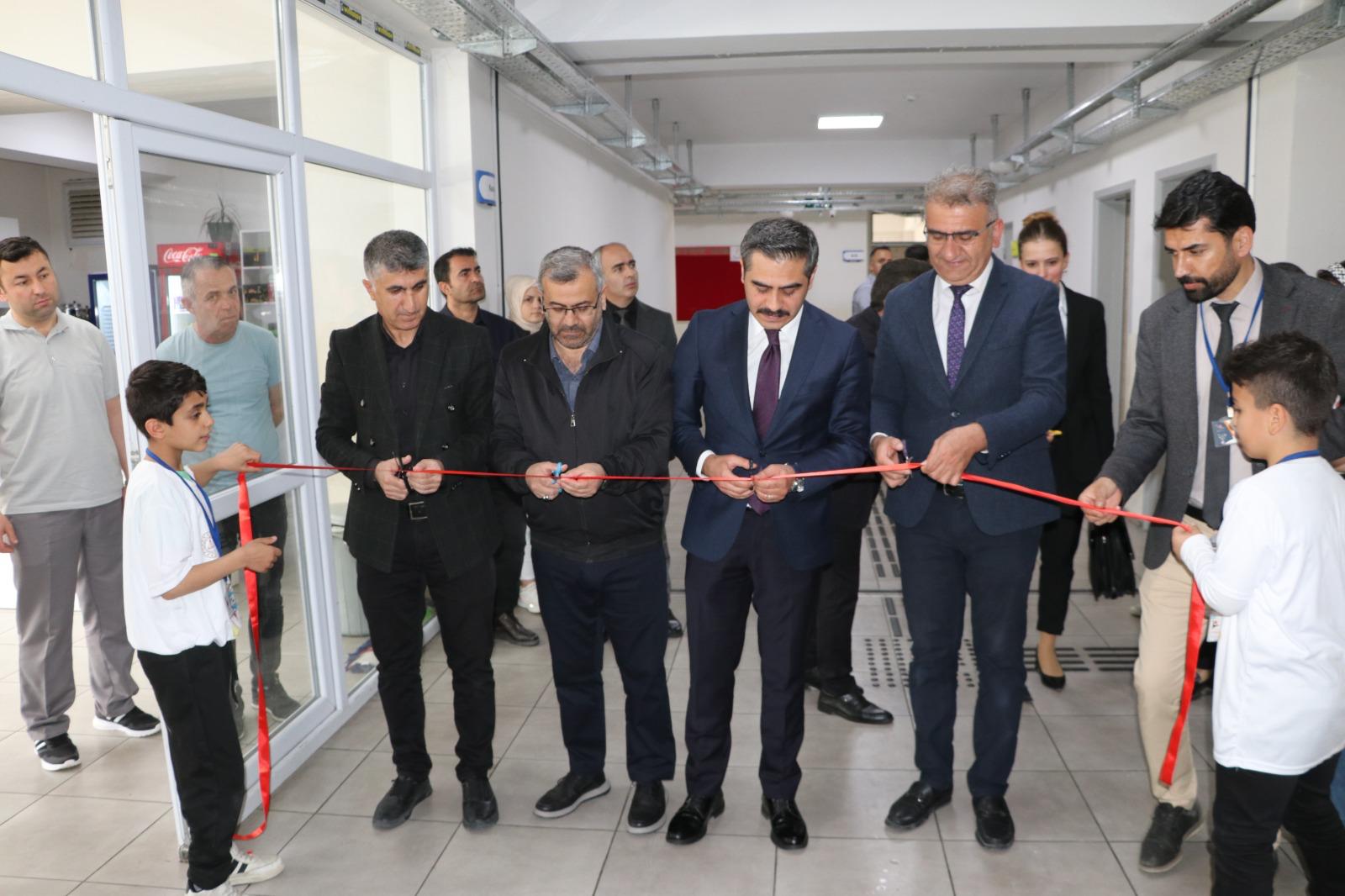 Hakkari’de Bilim Fuarı Heyecanı
