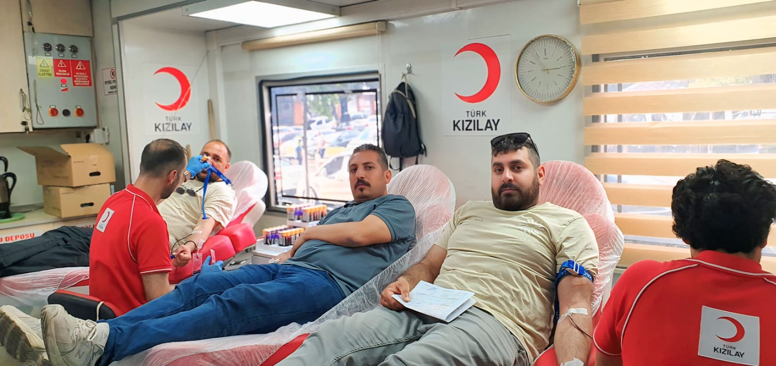 Hakkari Gazeteciler Derneği’nden Kızılay’a Anlamlı Destek