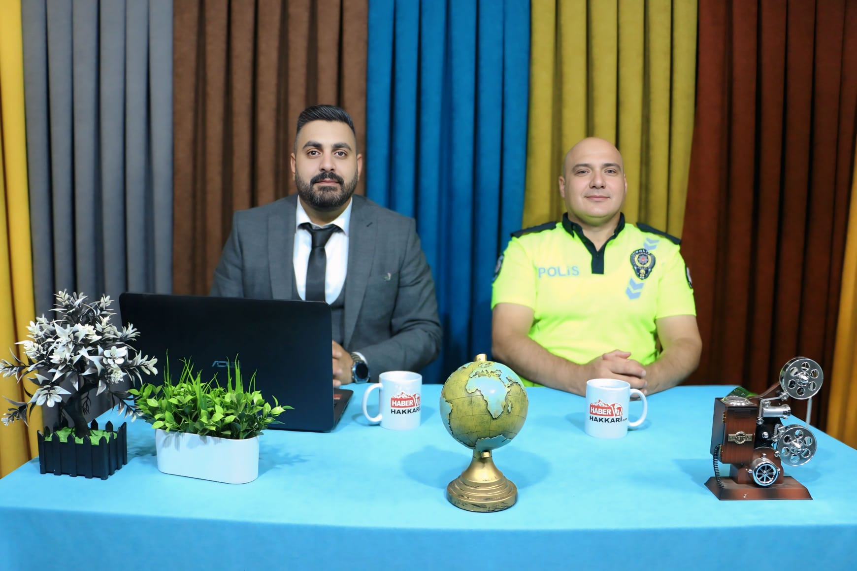 Adem’le Açık Mikrofon’da Hakkari Trafiği Tüm Yönleriyle Ele Alındı