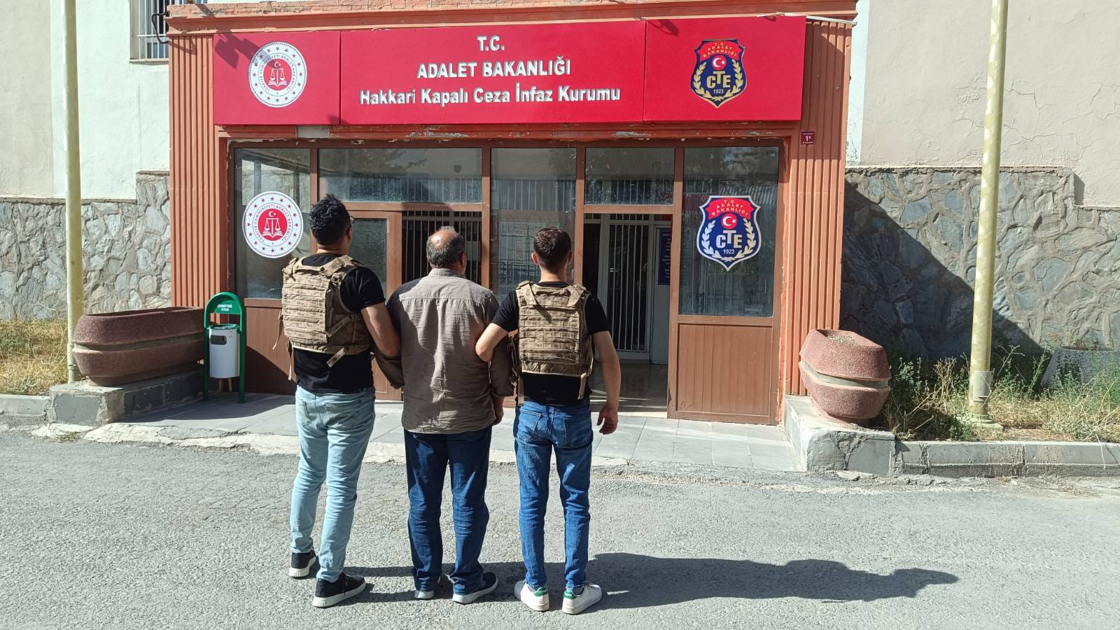 Hakkari’de Zimmet Suçlusuna Jandarma Darbesi
