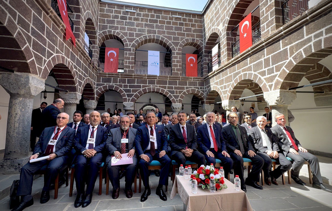 Hakkari'de Uluslararası Zirve: Akademi Dünyası Kadim Şehirde Buluştu