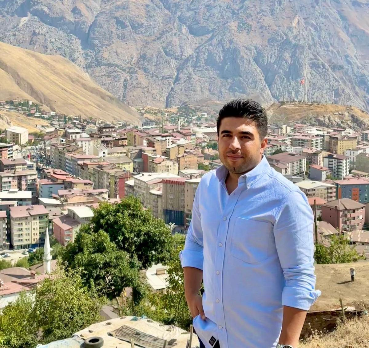 Fatih Orhan’a Mansiyon Ödülü: Hakkari’yi Anlatan Program GGC’de Takdir Gördü
