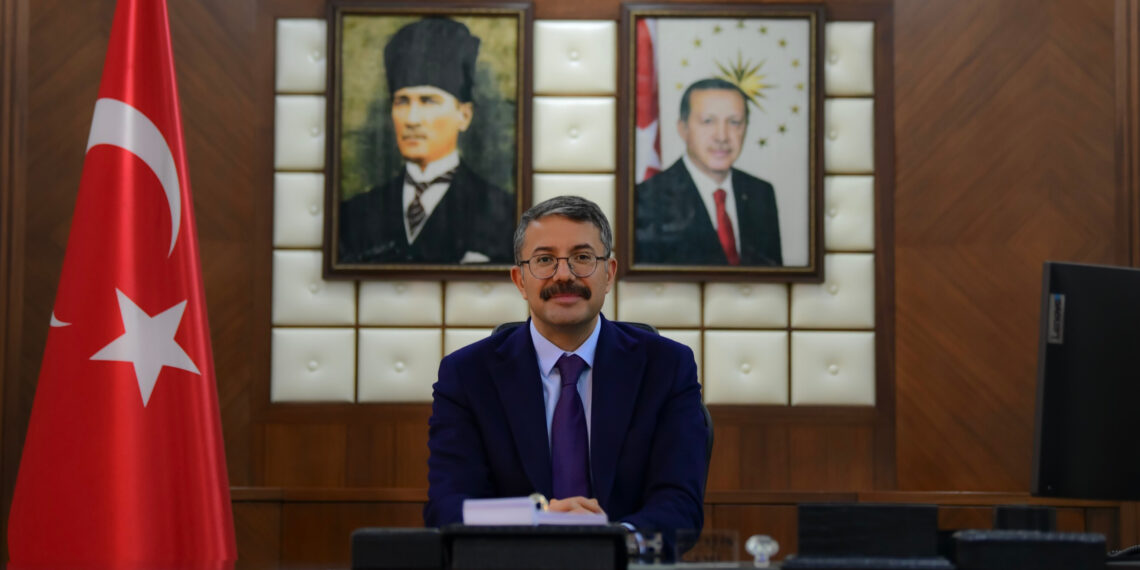 Vali Çelik’ten 10 Kasım Mesajı: “Saygıyla, Minnetle Anıyoruz”
