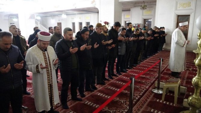 Yüksekova'dan İsveç' teki çirkin eyleme tepki