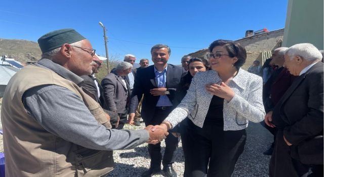 Yeşil Sol Parti adayları Bağışlı köyünde