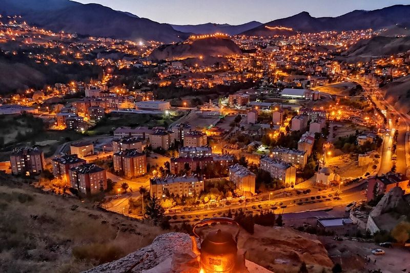 Hakkari'de beklenen kar yağmadı