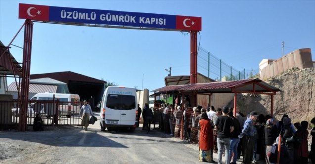Hakkari'deki Üzümlü Sınır Kapısı'ndan geçişler arttı